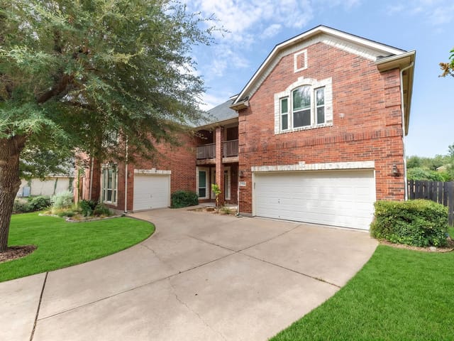2704 Covington PL