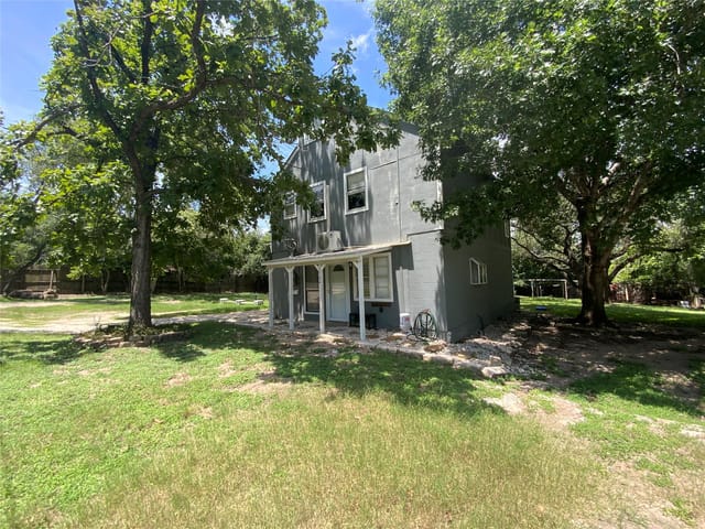 2704 Palomino DR