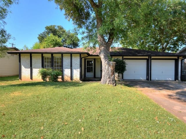 2705 Ashdale Dr