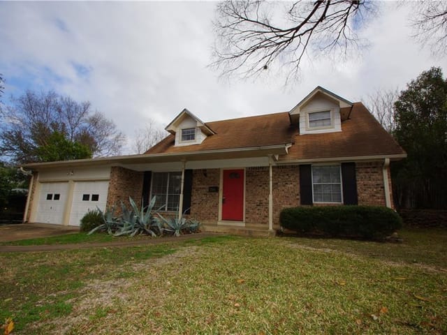 2705 East Side DR