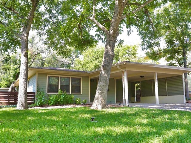2705 W 49 1/2 St