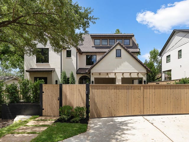 View 2705 Warren ST 2705 Warren ST, photo 1 of 6, Austin, TX