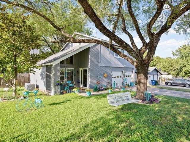 2706 Channing Cir
