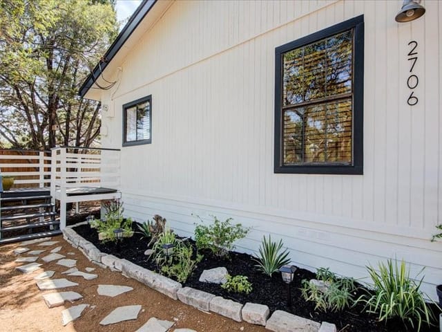 2706 Delores Ct