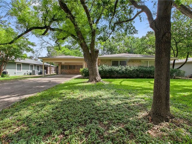 2706 Park View Dr