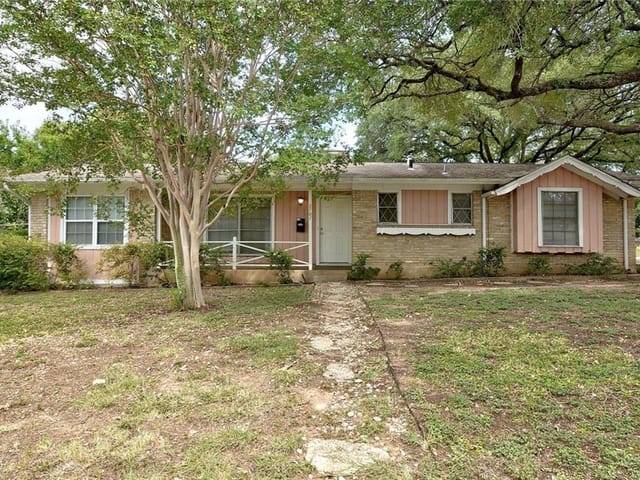 2707 East Side Dr