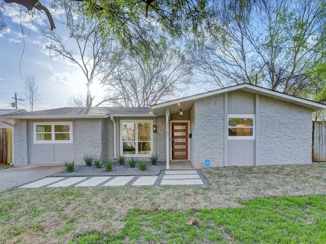 2707 Friar Tuck Ln