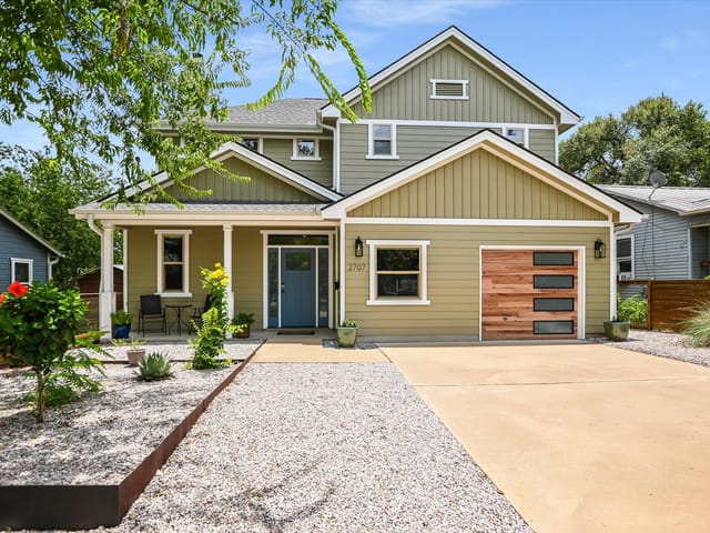 2707 La Mesa DR