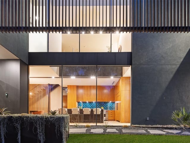 2707 Stratford Dr Unit #2