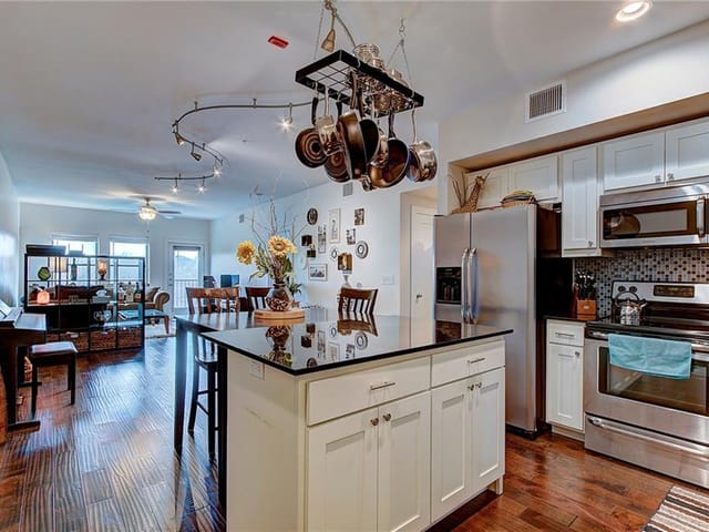 2708 San Pedro St Unit #103