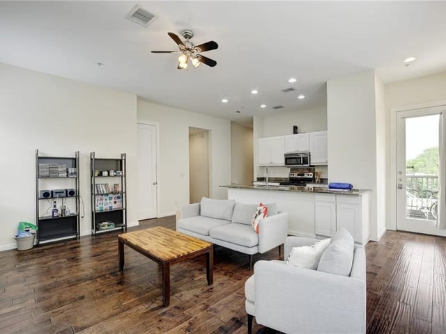 2708 San Pedro ST Unit #301