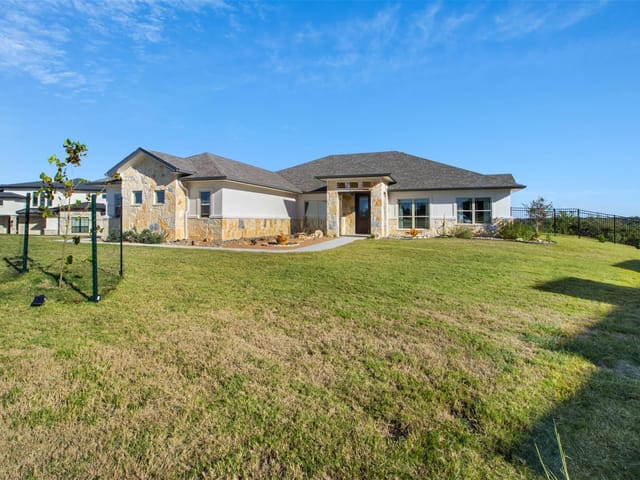 2708 Sun Point CIR