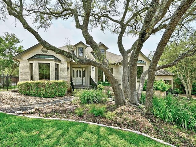 2709 Barton Point DR