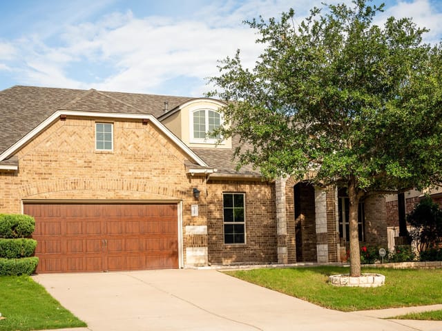 2709 Belicia LN
