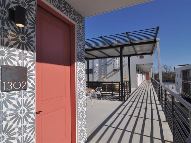 2709 E 5th St Unit #1302