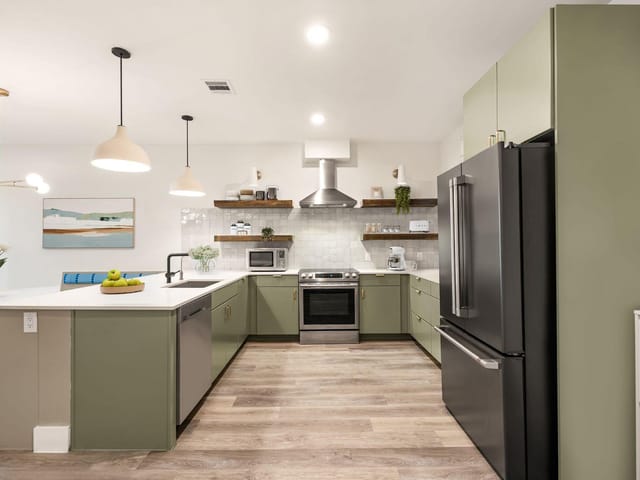 2709 E 5th ST Unit #2203