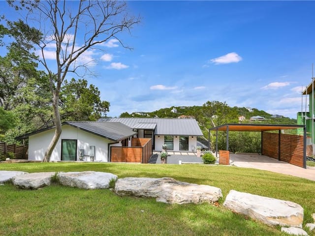 2709 Trail Of Madrones