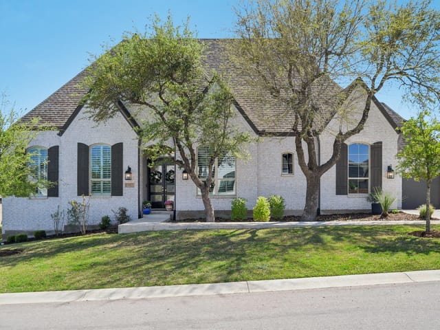 271 Egret Ln