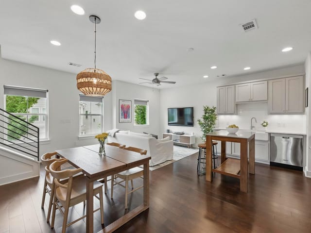 2710 Halcyon Dr Unit #24