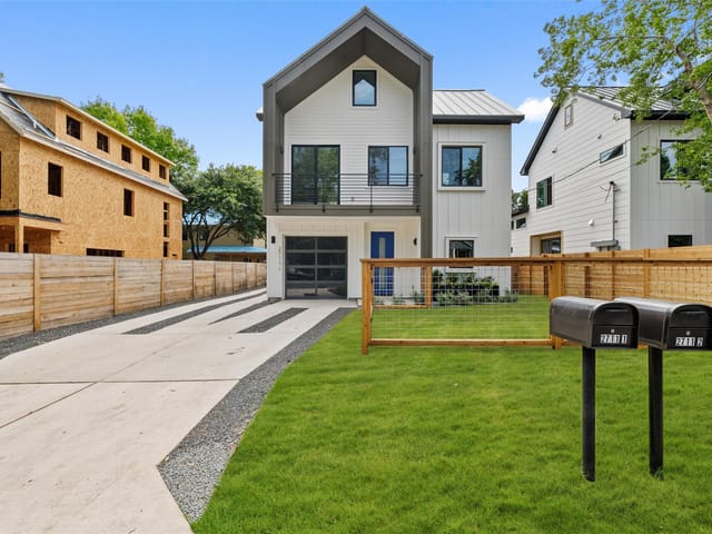 2711 Stacy LN Unit #1