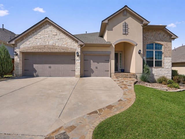 2712 Mazaro Way