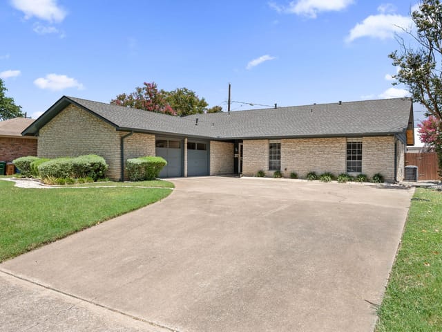 2712 Thrushwood Dr Unit #A & B