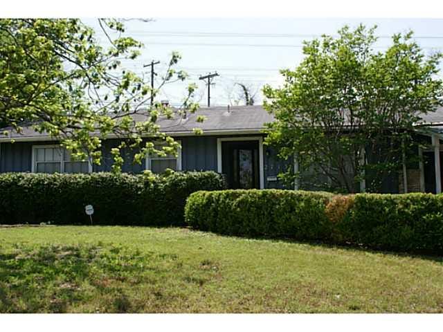 2713 Little John LN