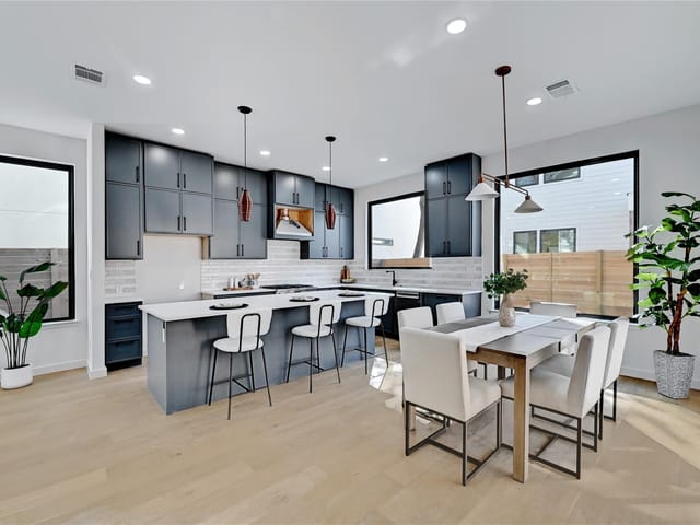 2717 Lyons Rd Unit #1