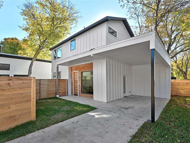2717 Lyons RD Unit #2