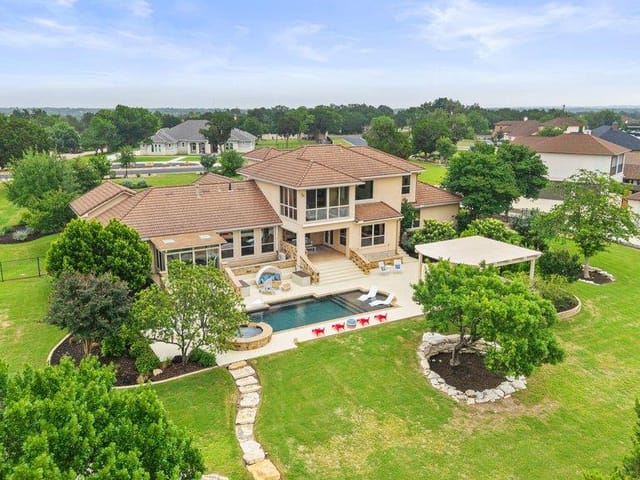 272 Whitney Woods CIR