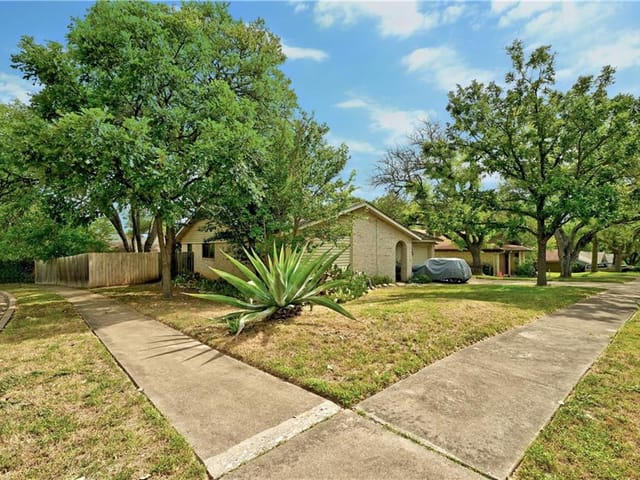 2720 Bryonhall Dr