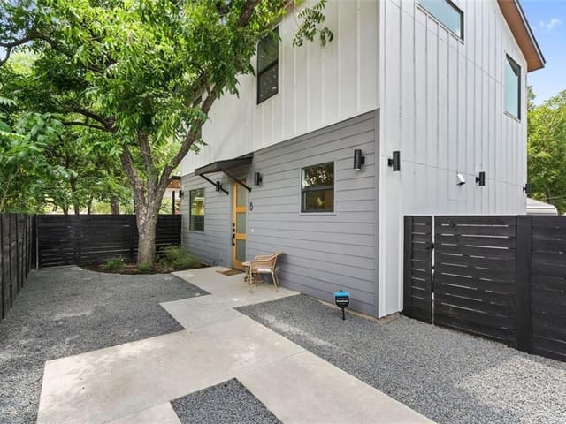 2721 Francisco St Unit #2