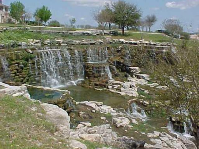 27212 Waterfall HL
