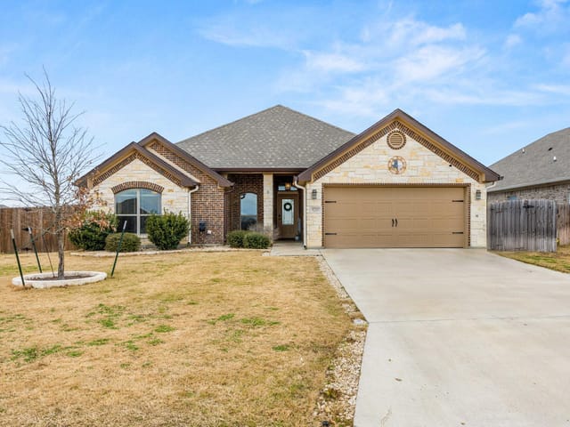 2722 Paisley Dr