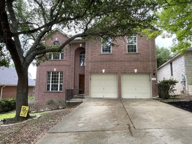 2724 Cascade Falls DR