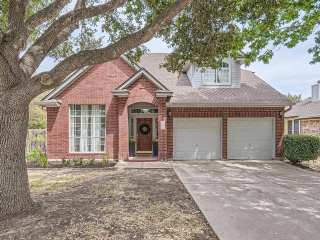 2724 Winding Brook Dr