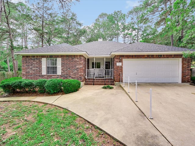 274 Akaloa DR
