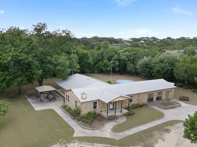2742 County Road 1045