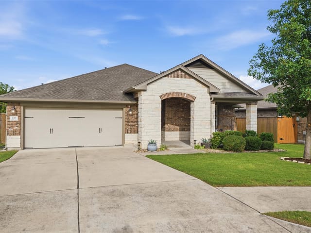 276 Gunnison WAY