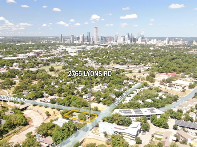 2765 Lyons RD