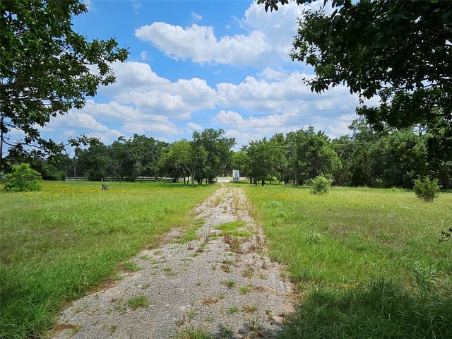 2790 W Highway 290