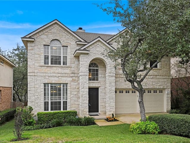2800 Cascade Falls Dr