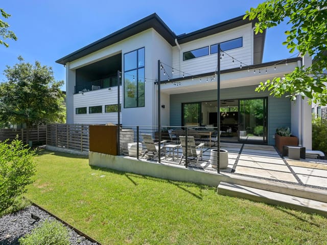 2800 Del Curto Rd Unit #3