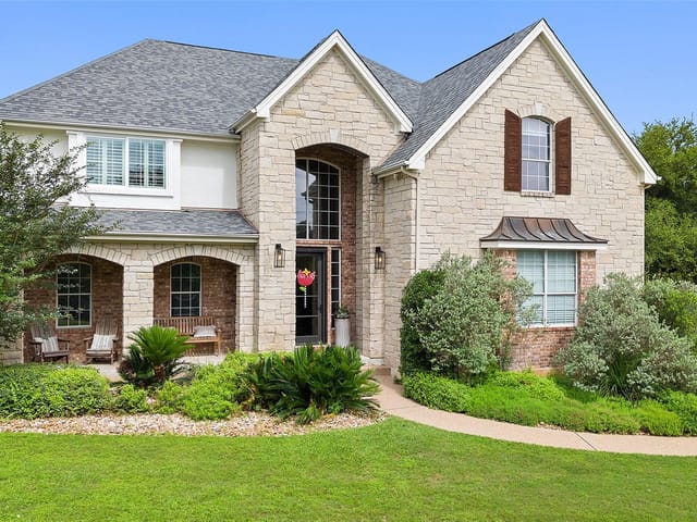 2800 Padina Dr