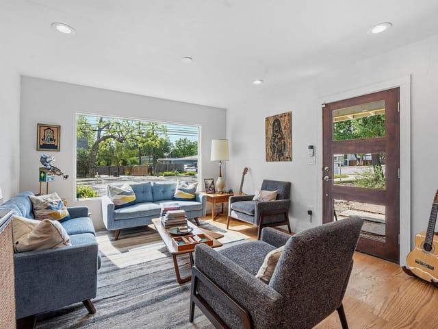 2800 W 50th St