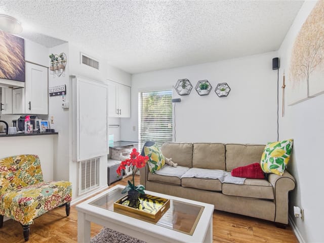 2801 Hemphill Park Unit #A201