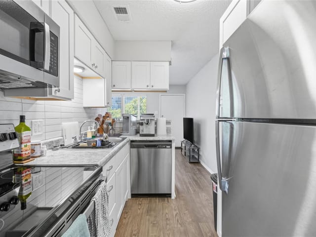 2801 Hemphill PARK Unit #A303