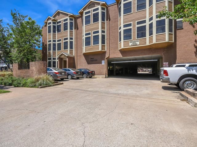 2802 Nueces ST Unit #312
