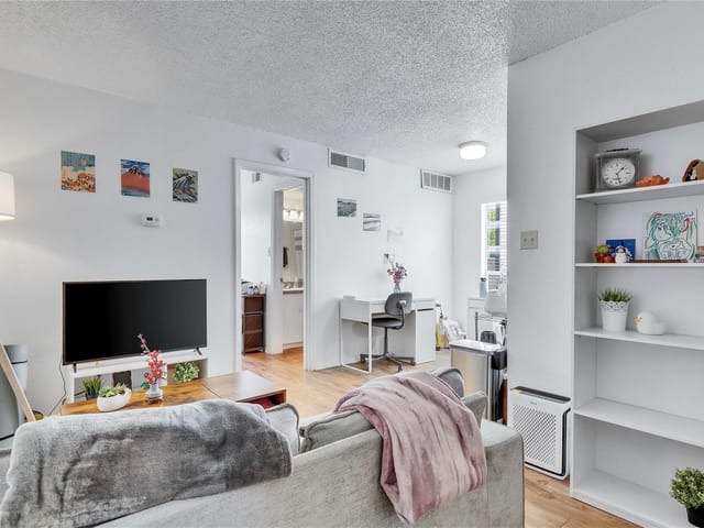 2803 Hemphill Park Unit #B106