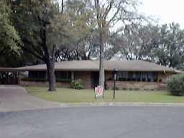 2803 MOUNTAIN LAUREL DR